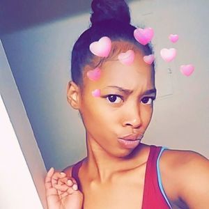 Meet your Posher, Shakia